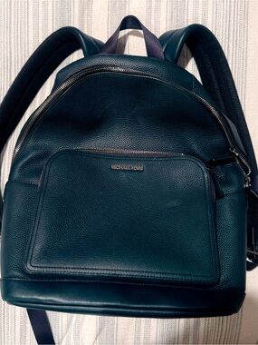 πΌ NWOT Micheal Khors Luxury Commuter Backpack | 73 % off Retail Value (OG $450+)